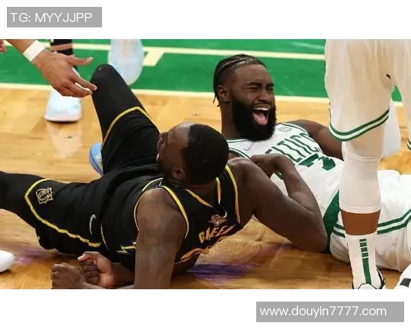 塔图姆深夜发文,疑似回应转会传闻 塔图姆深夜发文,疑似回应转会传闻