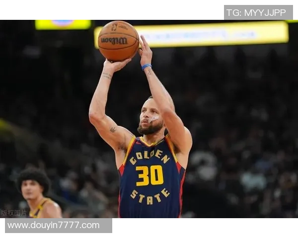 NBA历史赛季三分球命中率最高球员盘点