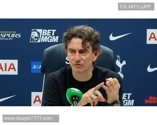 英超赛后采访爆金句，引全场大笑